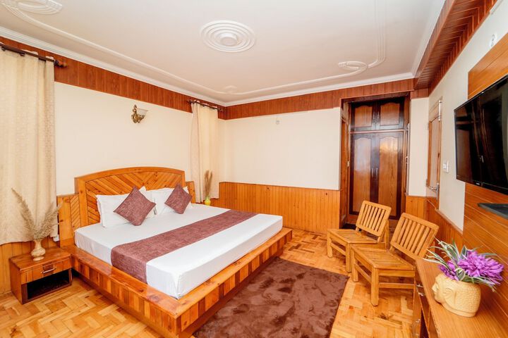 Room 5 of 24