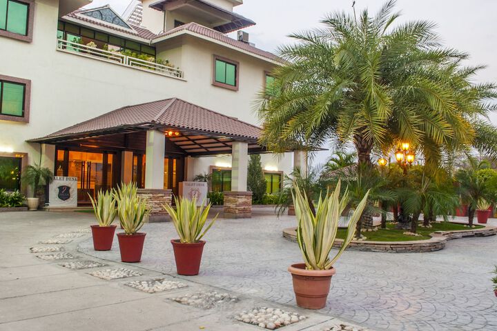 Hotel 46 of 47