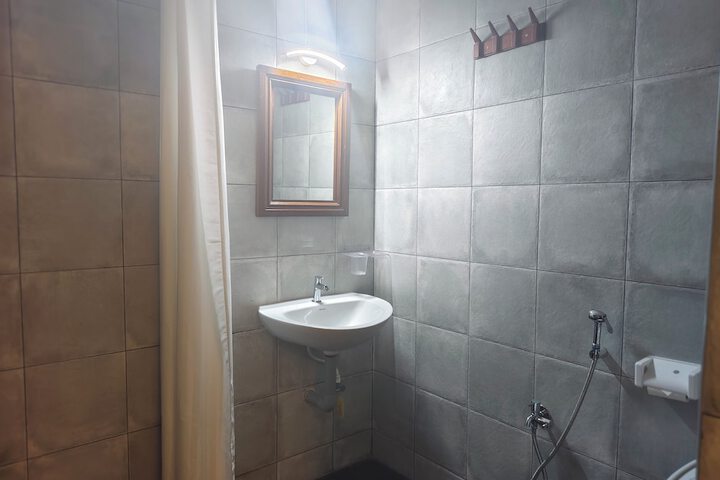 Room 53 of 89