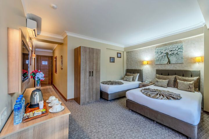 Room 53 of 113