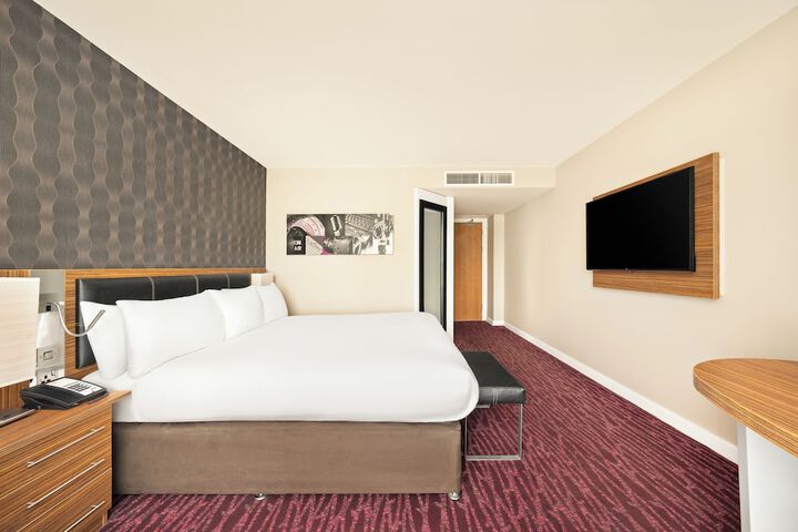 Room 20 of 137