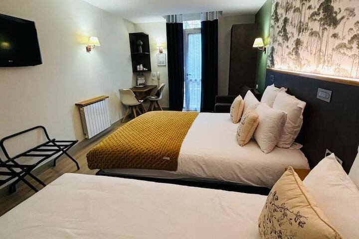 Room 12 of 49