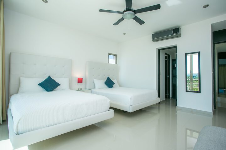 Room 14 of 95