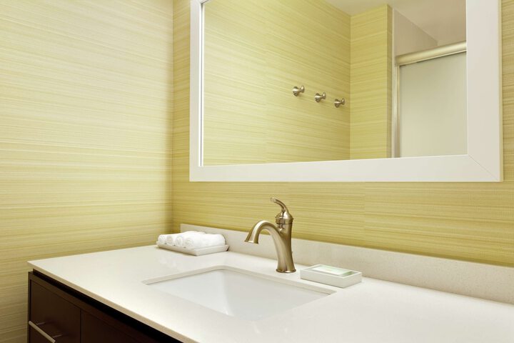 Room 12 of 26