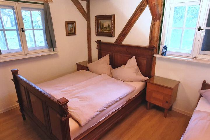 Room 3 of 68