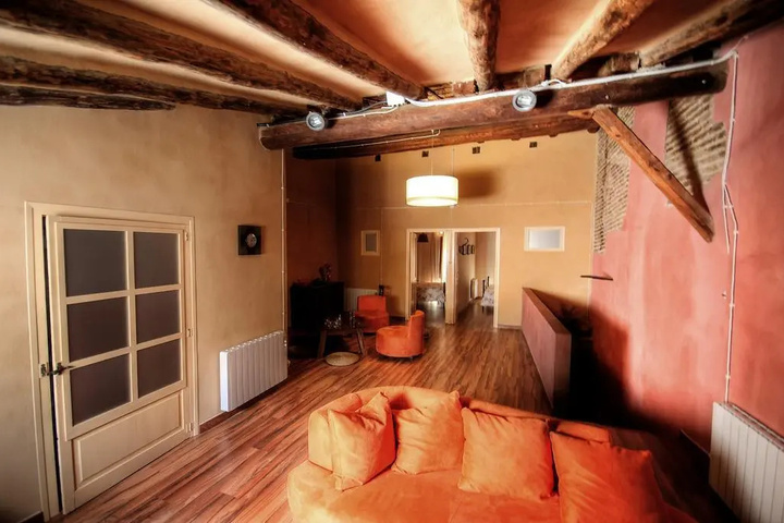 Room 3 of 11