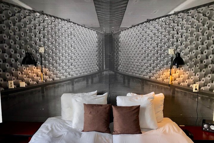 Room 14 of 68