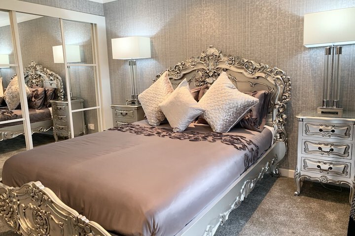 Room 10 of 79