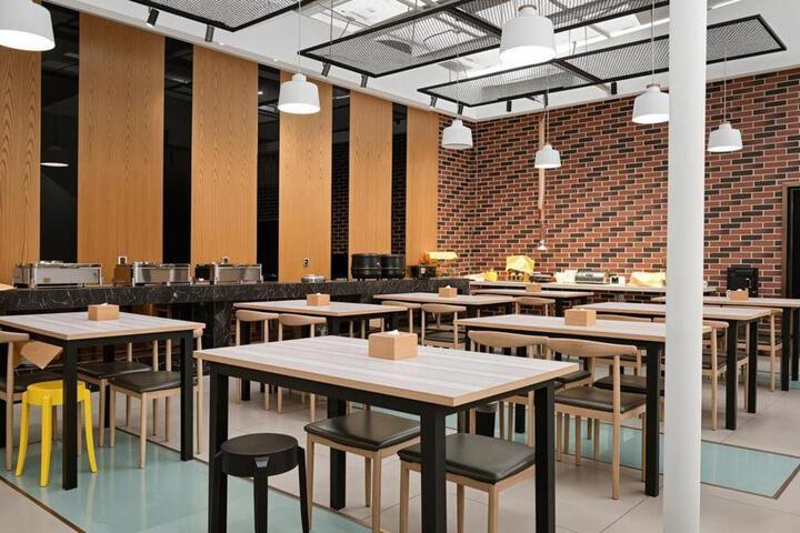 James Joyce Coffetel Hengshui Railway Station Aite Shopping Center