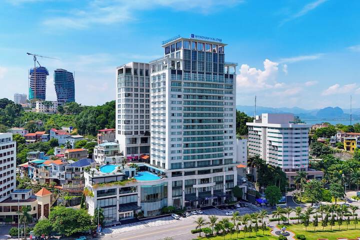 Wyndham Legend Halong Hotel