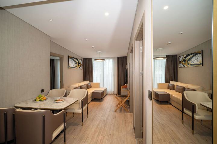 Room 45 of 170