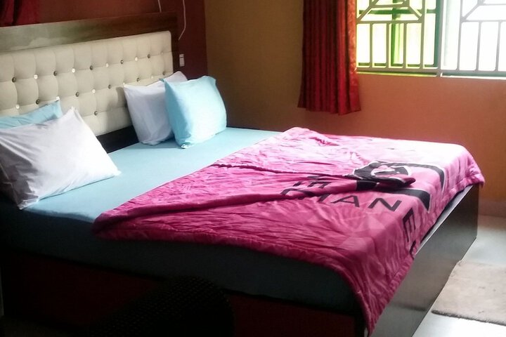 Room 11 of 21