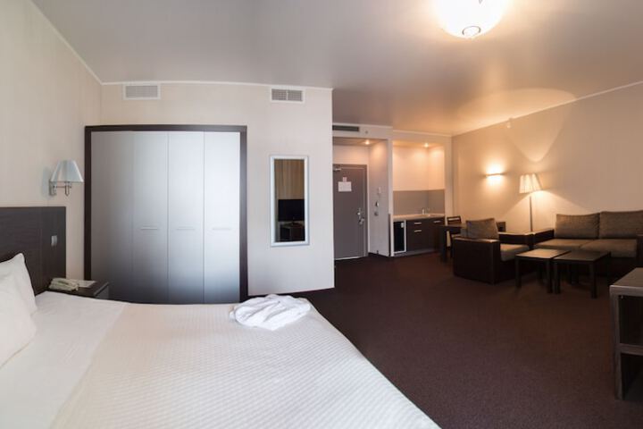 Room 19 of 110