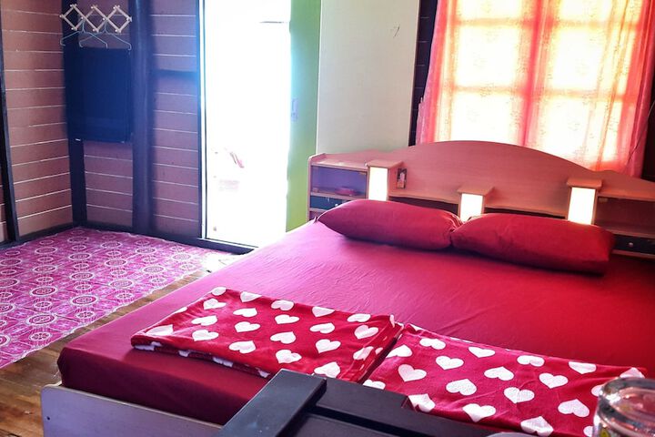 Room 9 of 20