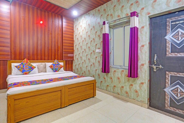 Room 14 of 26
