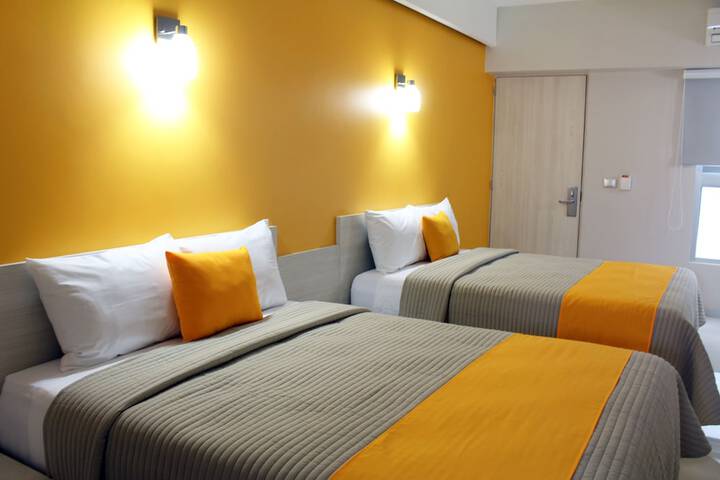 Room 8 of 30