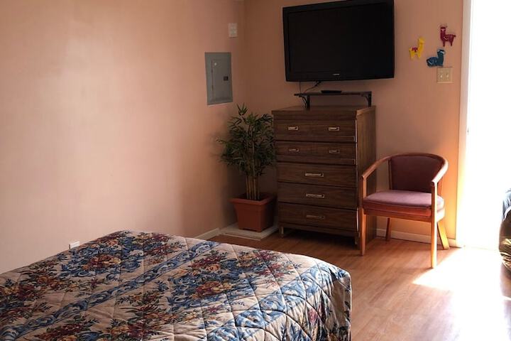 Room 10 of 29