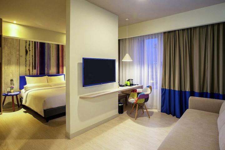 Room 8 of 38