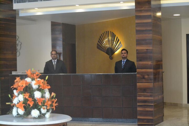 Guest Lobby