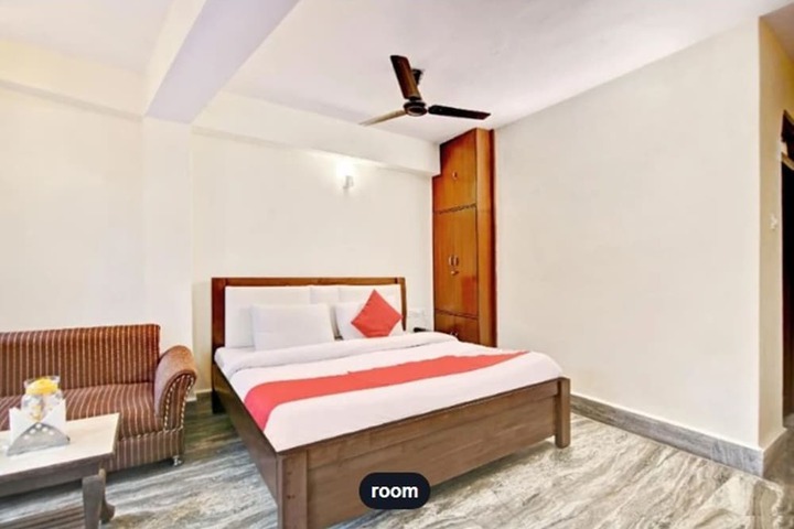 Room 20 of 37
