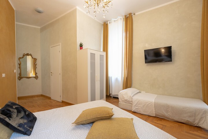 Room 10 of 54