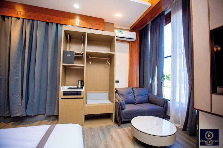 Room 34 of 79