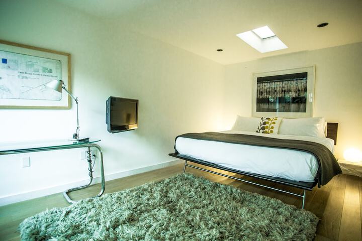 Room 1 of 20