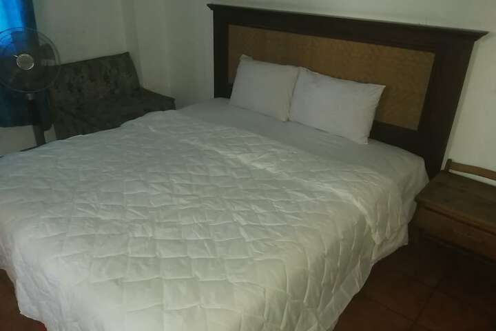 Room 1 of 11