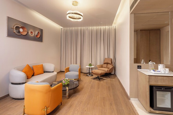 Room 4 of 26