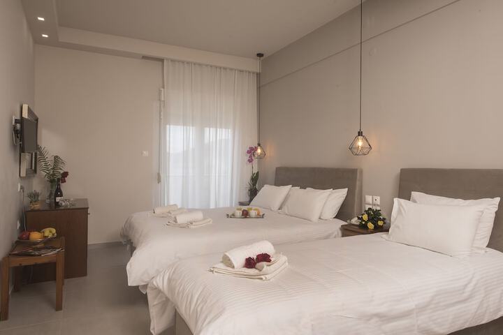 Room 16 of 43