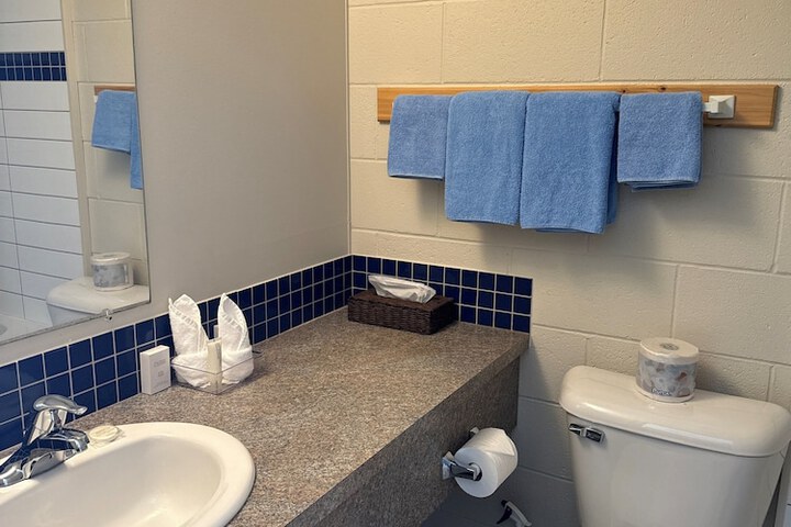 Room 12 of 17