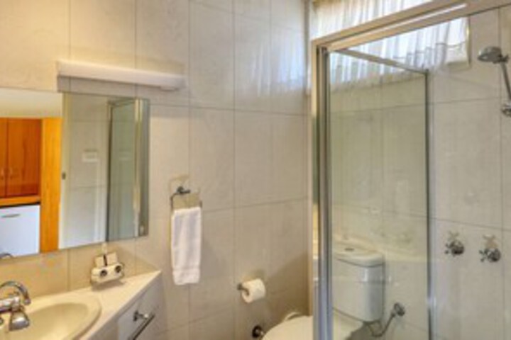 Room 100 of 138