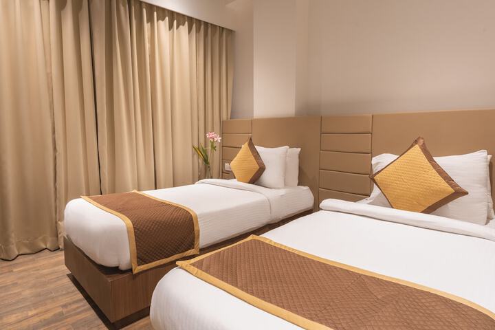 Room 15 of 39