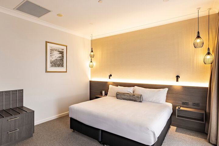 Room 34 of 79