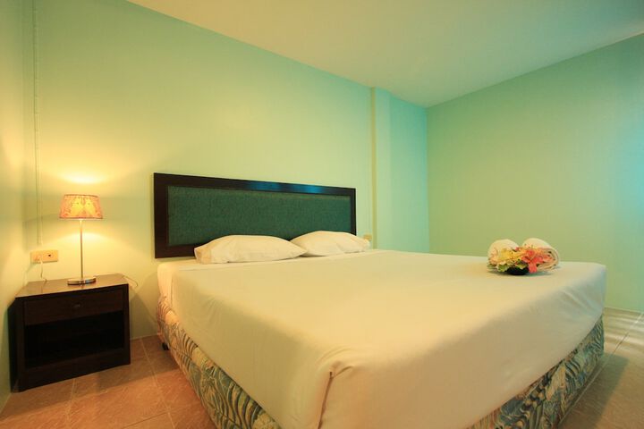 Room 5 of 23