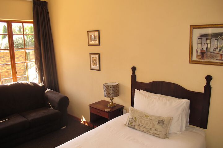 Room 4 of 56