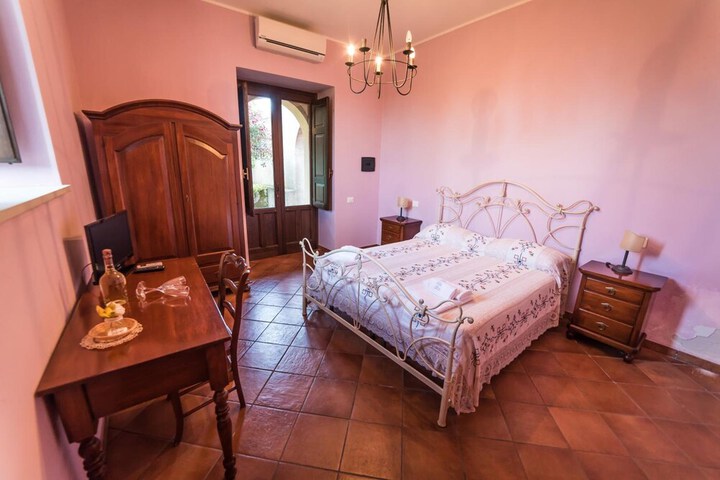 Room 15 of 51