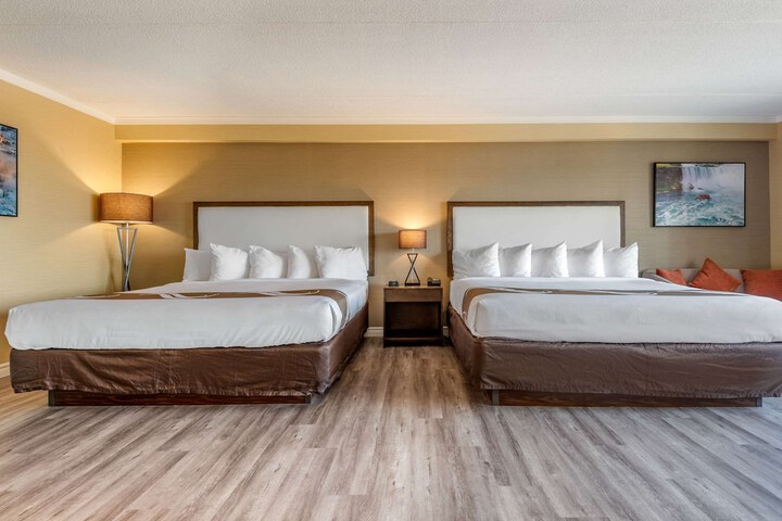 1 Queen Bed Upgrade (12 of 26)