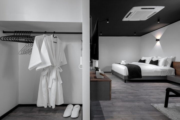Room 34 of 56