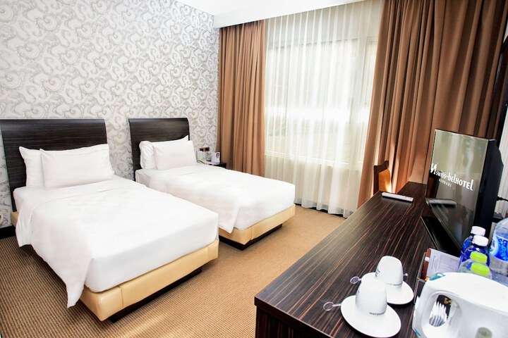 Room 7 of 43