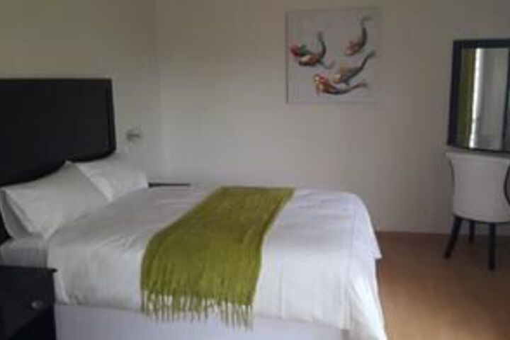 Room 7 of 22