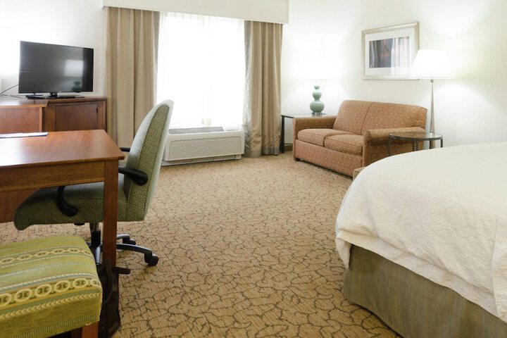 Room 21 of 49
