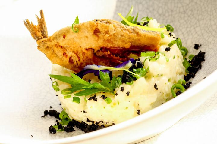 Dining 89 of 175