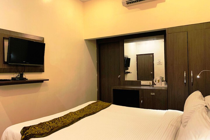Room 18 of 56
