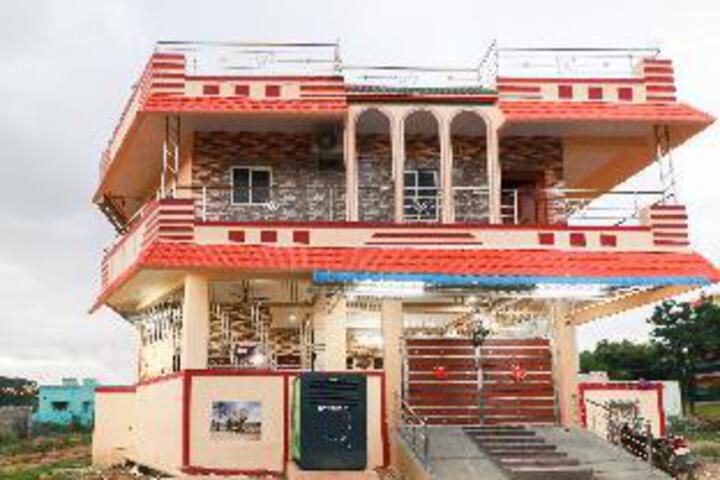 48488 Vrms Residency