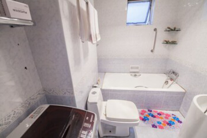 Room 3 of 15