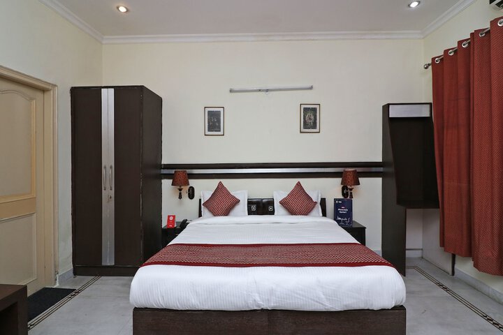 Room 15 of 21