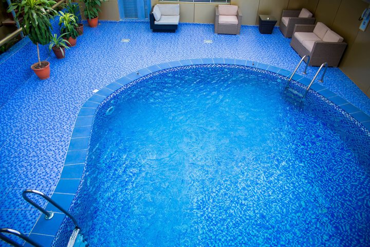 Pool 19 of 36