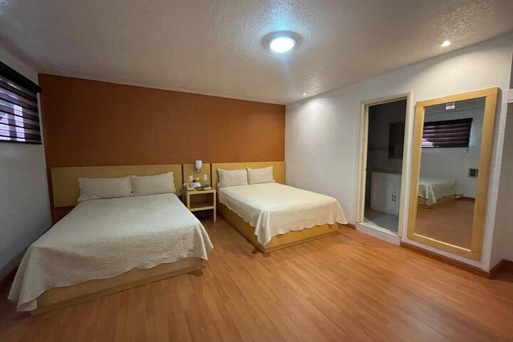 Room 10 of 34