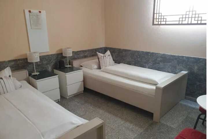 Room 5 of 17